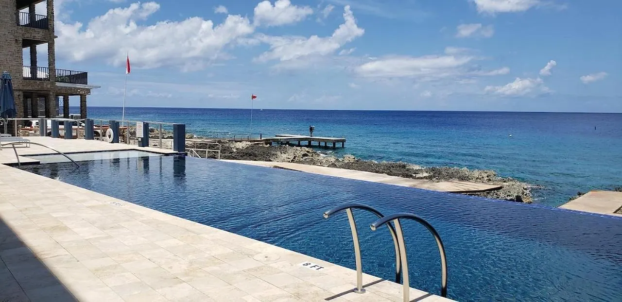 Lighthouse Point Residences West Bay