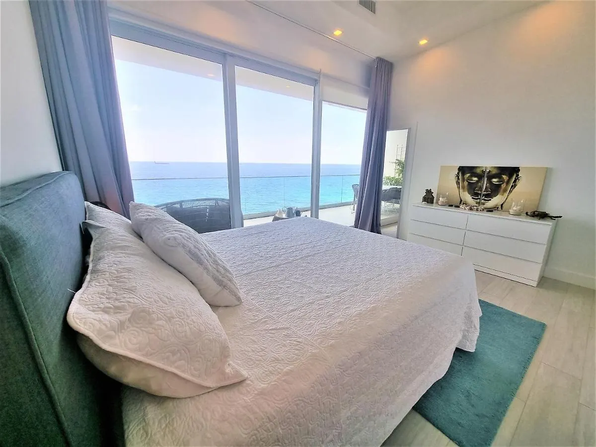 Lighthouse Point Residences West Bay 0*,  Kajmany