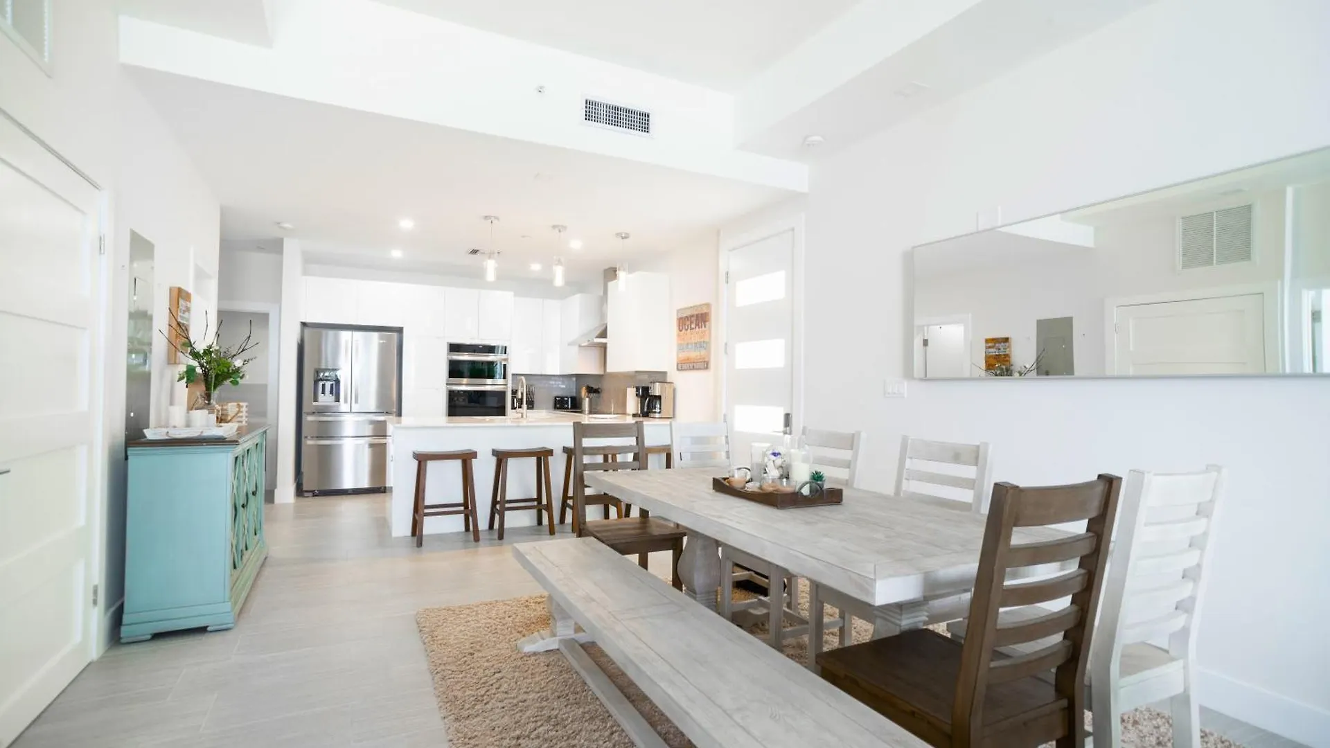 Lighthouse Point Residences West Bay 0*,