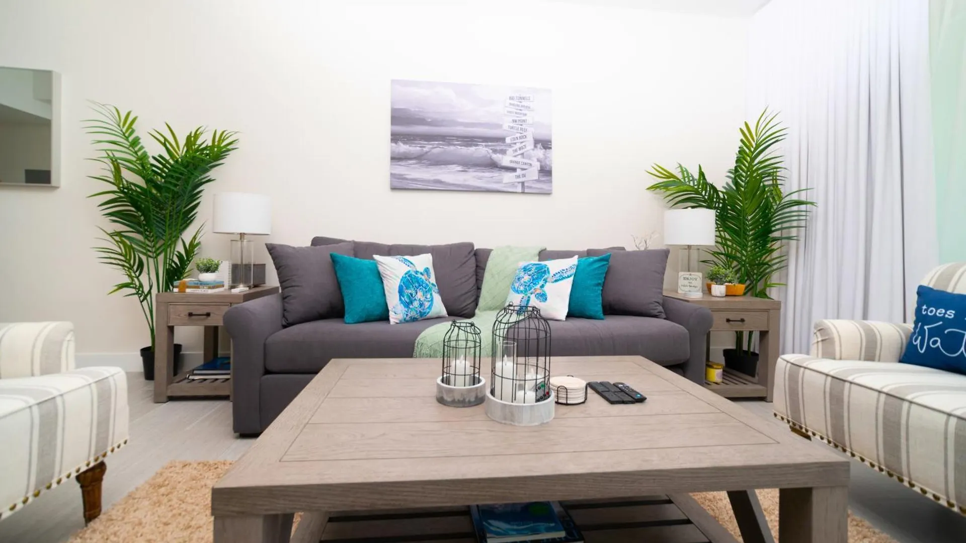 Lighthouse Point Residences West Bay Apartament