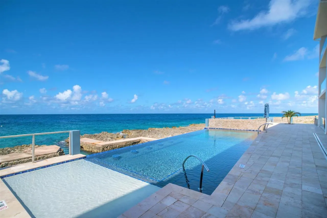 Lighthouse Point Residences West Bay